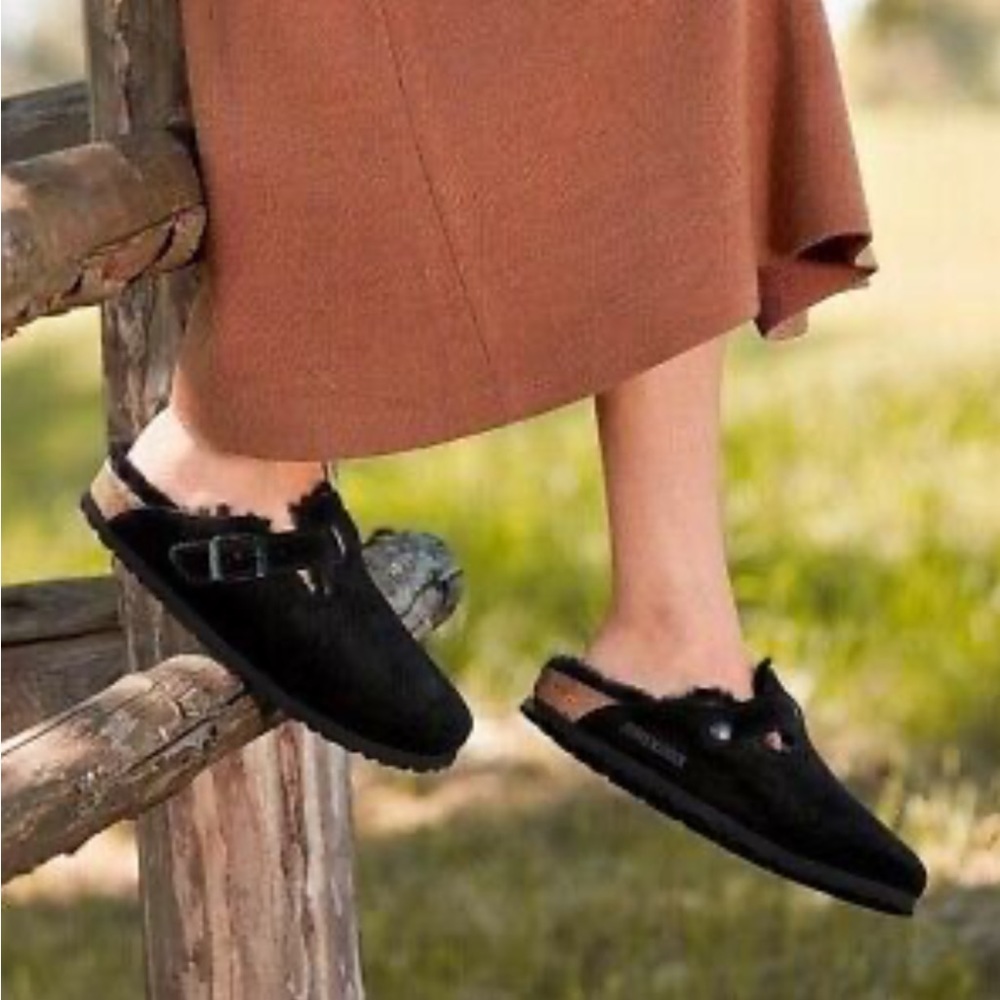 BIRKENSTOCK Boston Shearling clogs🔴black 39size women 8-8.5 gently used